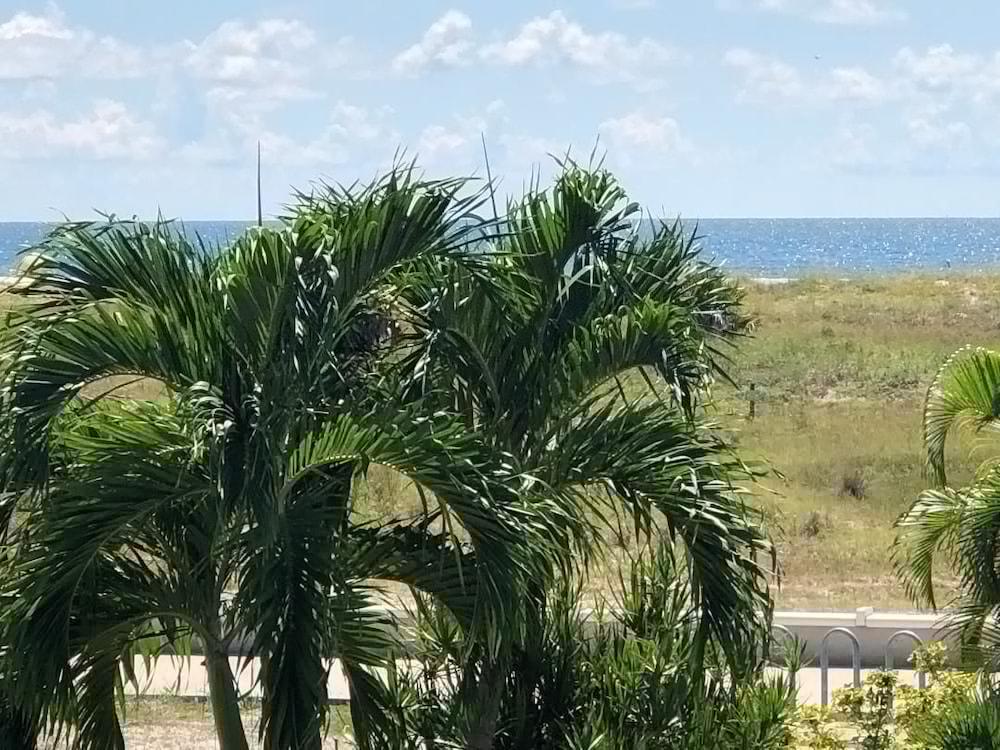 Beachside Resort Motel St. Pete Beach Eksteriør bilde