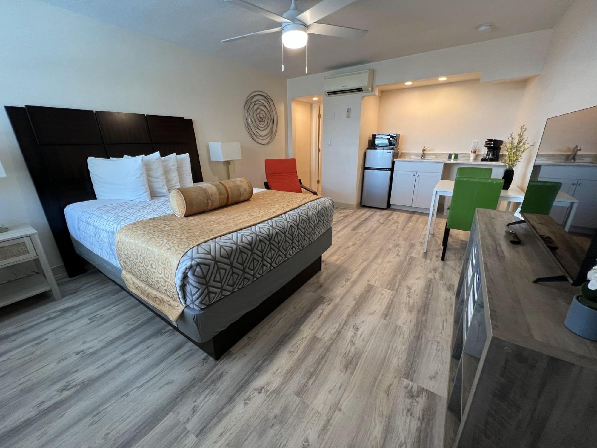 Beachside Resort Motel St. Pete Beach Eksteriør bilde