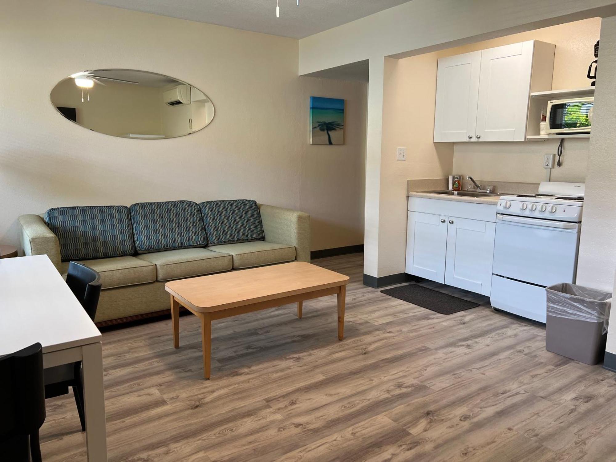Beachside Resort Motel St. Pete Beach Eksteriør bilde