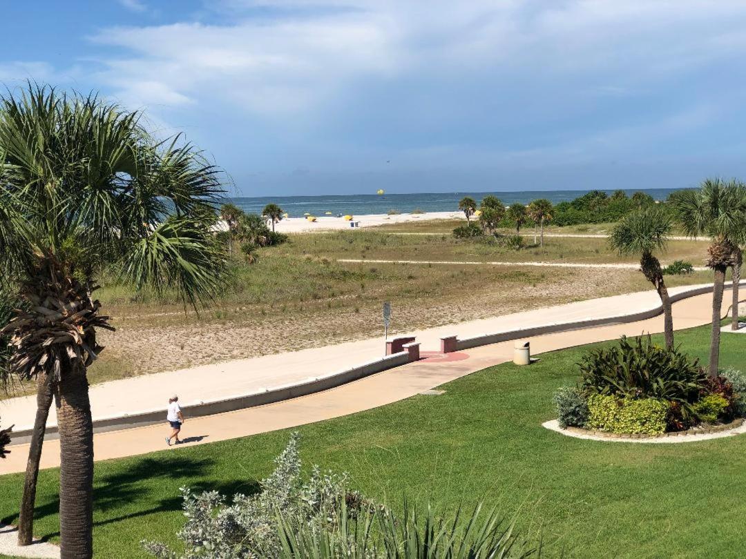Beachside Resort Motel St. Pete Beach Eksteriør bilde